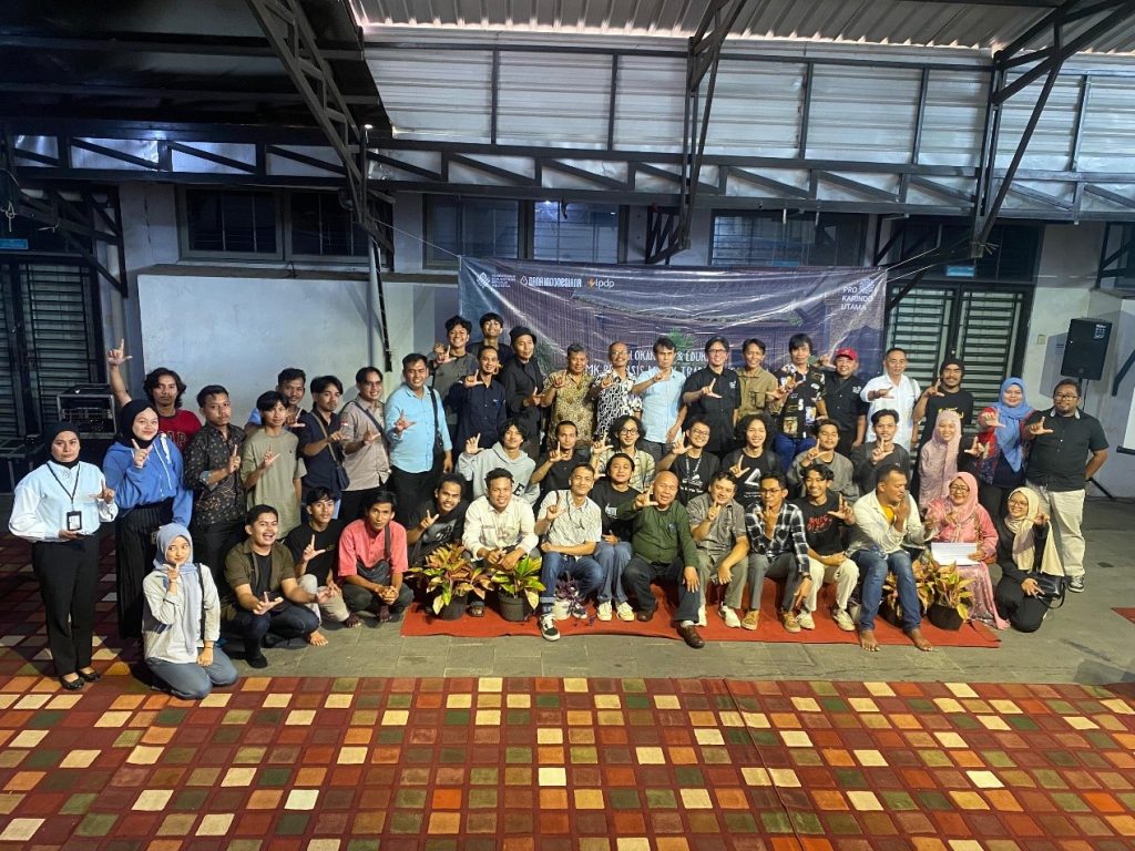 Melindungi Warisan, Menguatkan Industri: Lokakarya LMK Musik Tradisi di ISI Padangpanjang Padangpanjang, 22 April 2025 — Institut Seni Indonesia (ISI) Padangpanjang bersama Lembaga Manajemen Kolektif (LMK) Pro Kokarindo Utama sukses menyelenggarakan Lokakarya dan Edukasi Musik Tradisi Nusantara sebagai bagian dari upaya kolaboratif dalam melindungi karya seni sekaligus menguatkan ekosistem industri musik tradisi. Kegiatan ini berlangsung di halaman depan Panggung Prodi Seni Karawitan, Fakultas Seni Pertunjukan, dari pukul 09.00 hingga 16.00 WIB.
